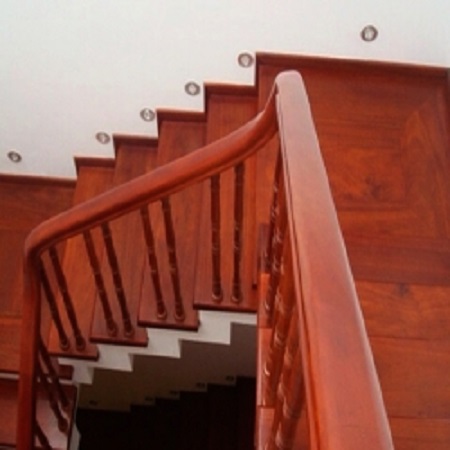 Bậc cầu thang gỗ - Ván sàn gỗ JAVIDECO- Công Ty CP Đồ Gỗ Và Nội Thất Nhật Việt